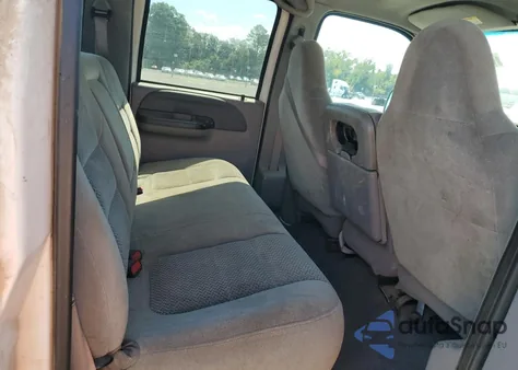 2001 Ford F250 Super Duty z USA, uszkodzony, nr VIN 3FTNW21L11MA79749